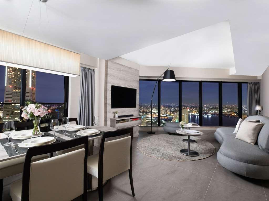 Oakwood Suites Yokohama Yokohama  Phòng bức ảnh A suite at The Ritz-Carlton, Tokyo