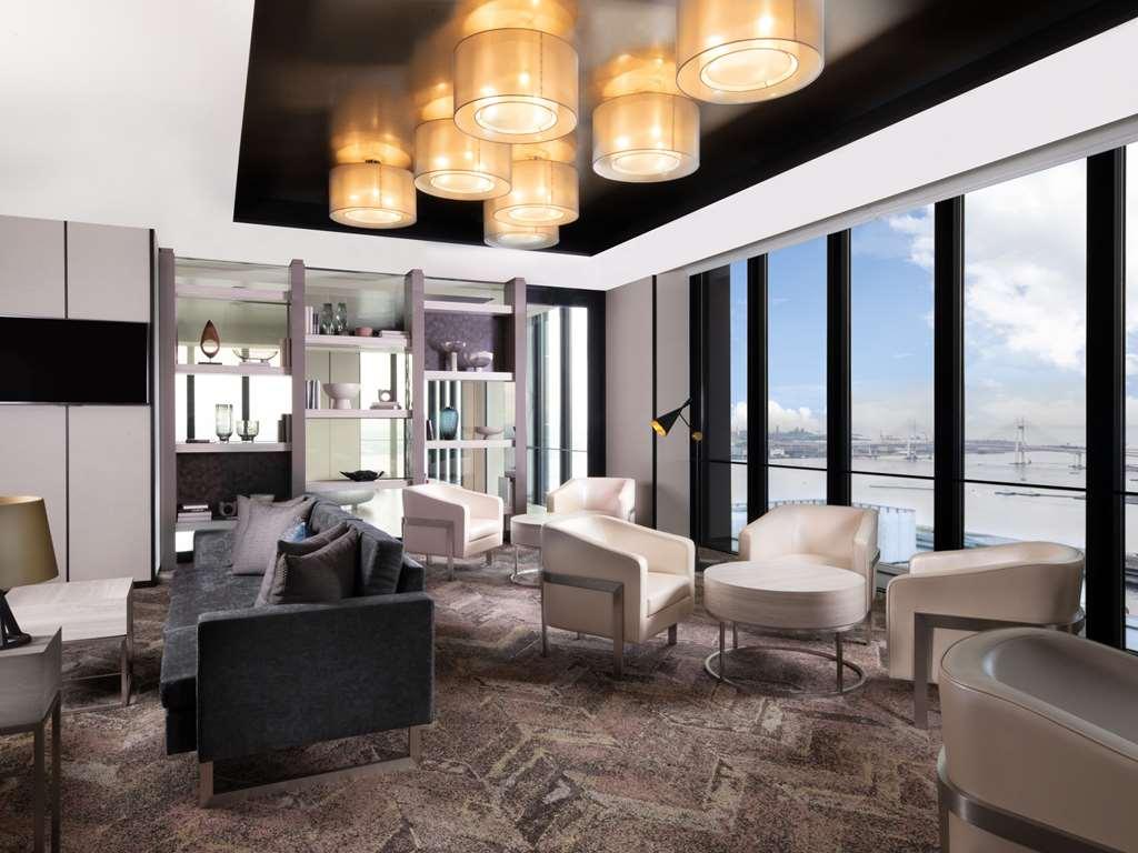 Oakwood Suites Yokohama Yokohama  Nhà hàng bức ảnh The interior of the club